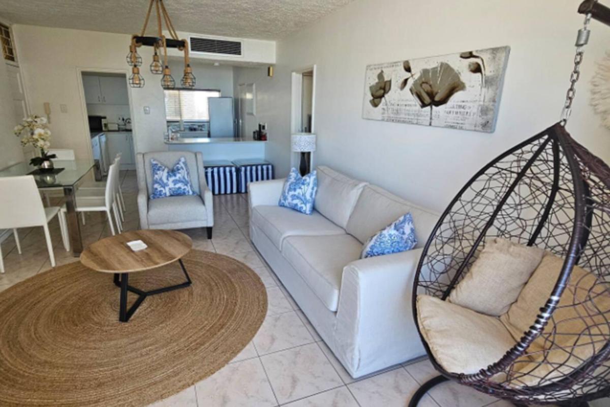703 Marbella: Home-from-home * Durban